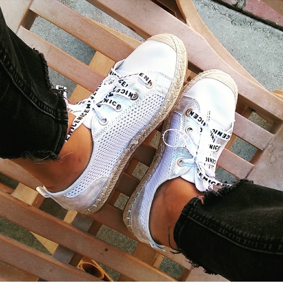 🚨LAST PAIR//The Kendall//White Espadrille Sneaker - Picture 3 of 8